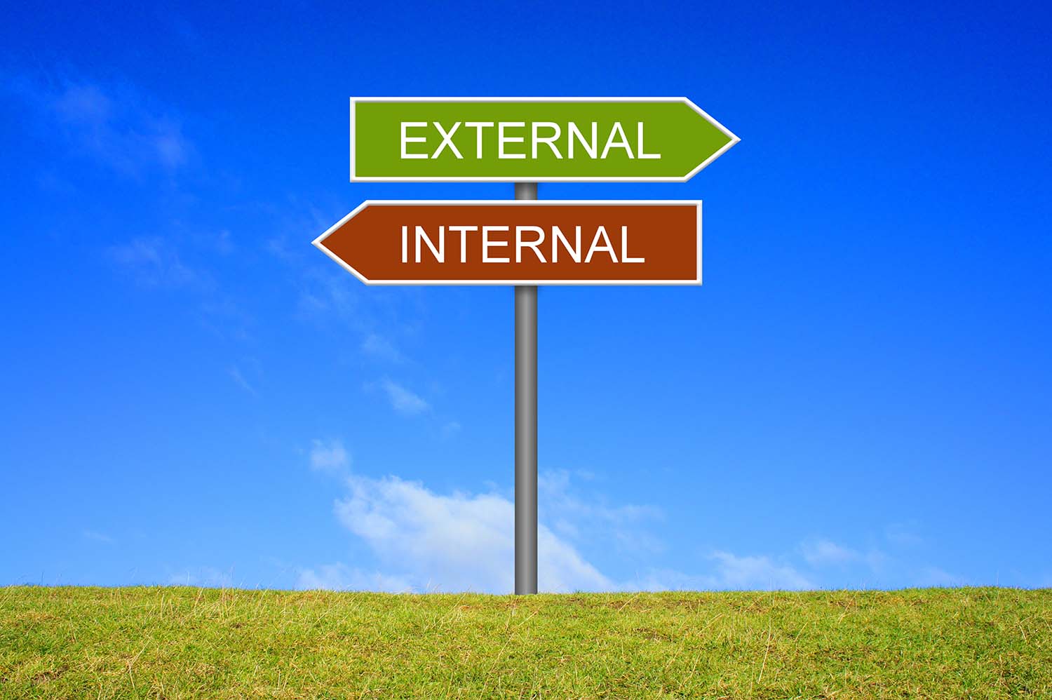 Green sign pointing right that says "External," and red sign pointing left that says, "Internal."